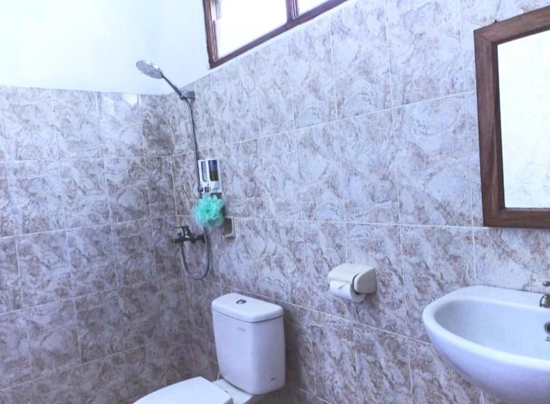 Green Palace Homestay Batununggul المظهر الخارجي الصورة