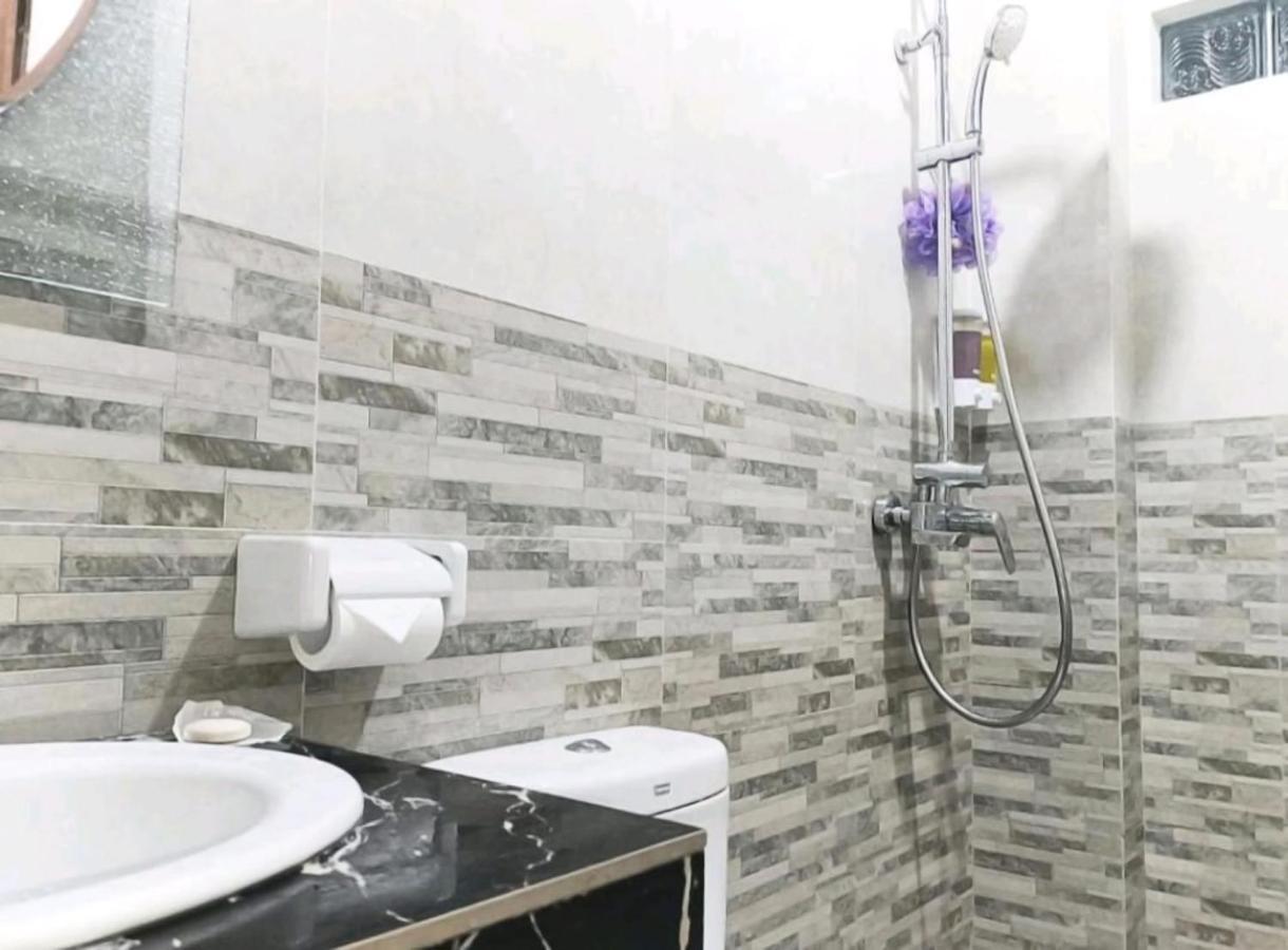 Green Palace Homestay Batununggul المظهر الخارجي الصورة