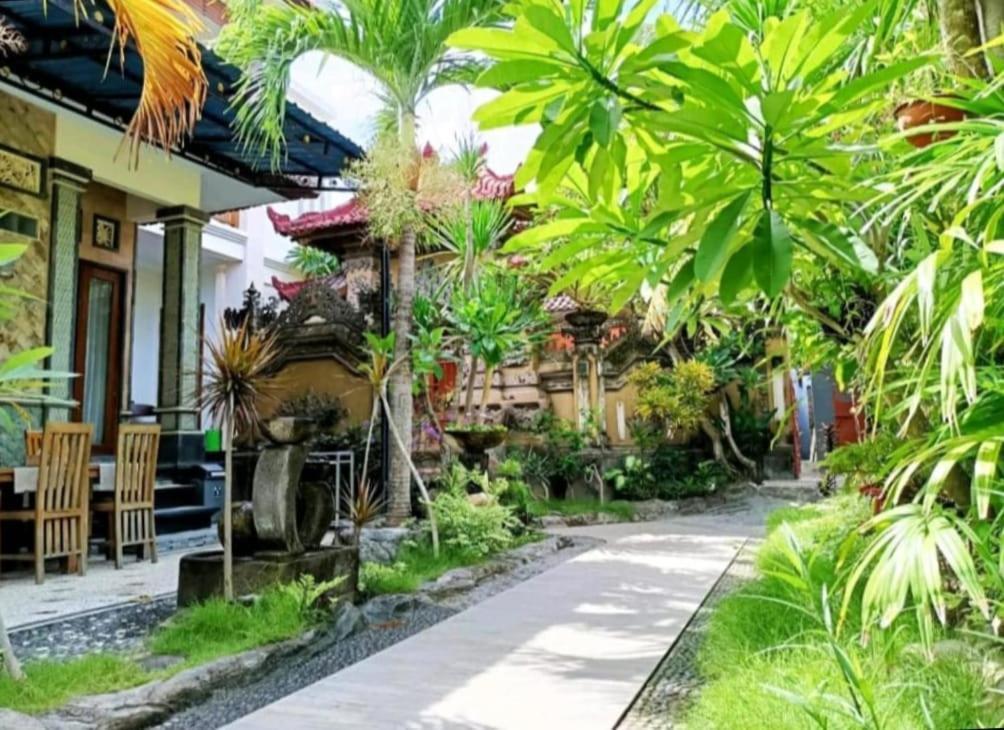 Green Palace Homestay Batununggul المظهر الخارجي الصورة