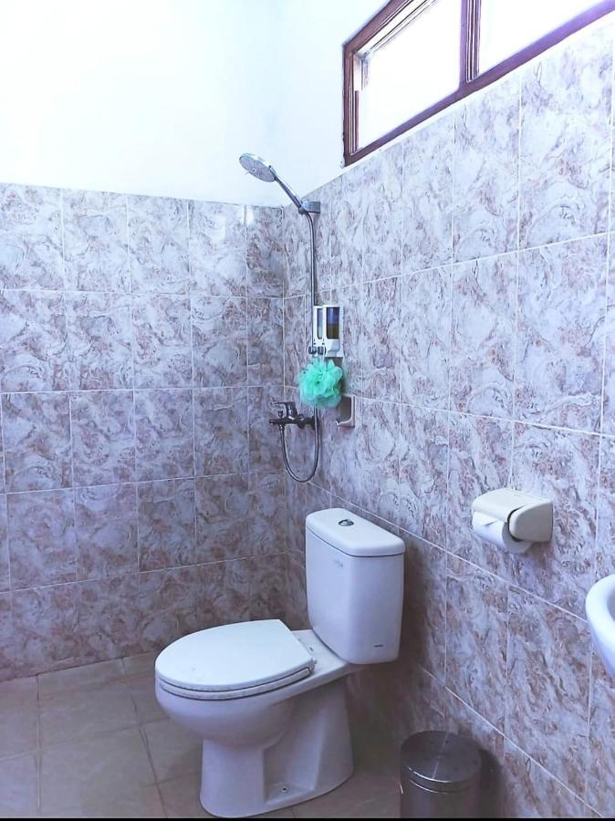 Green Palace Homestay Batununggul المظهر الخارجي الصورة