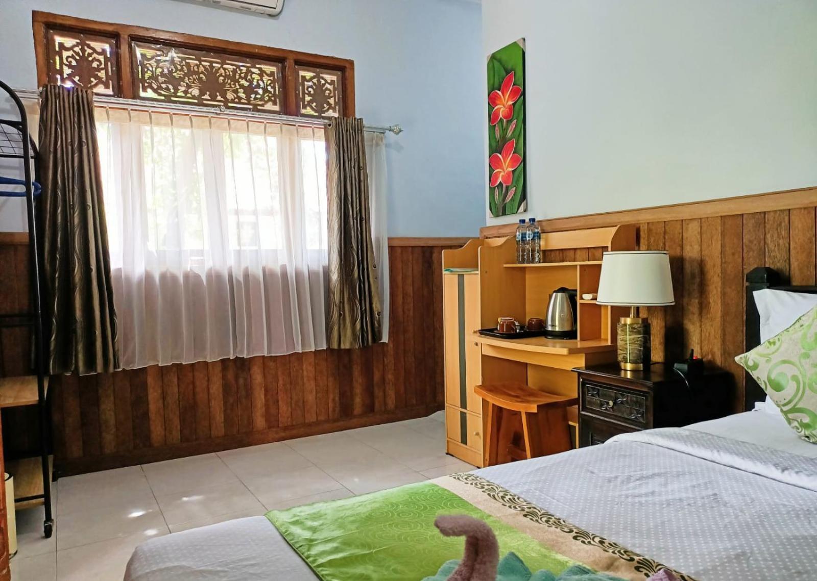 Green Palace Homestay Batununggul المظهر الخارجي الصورة