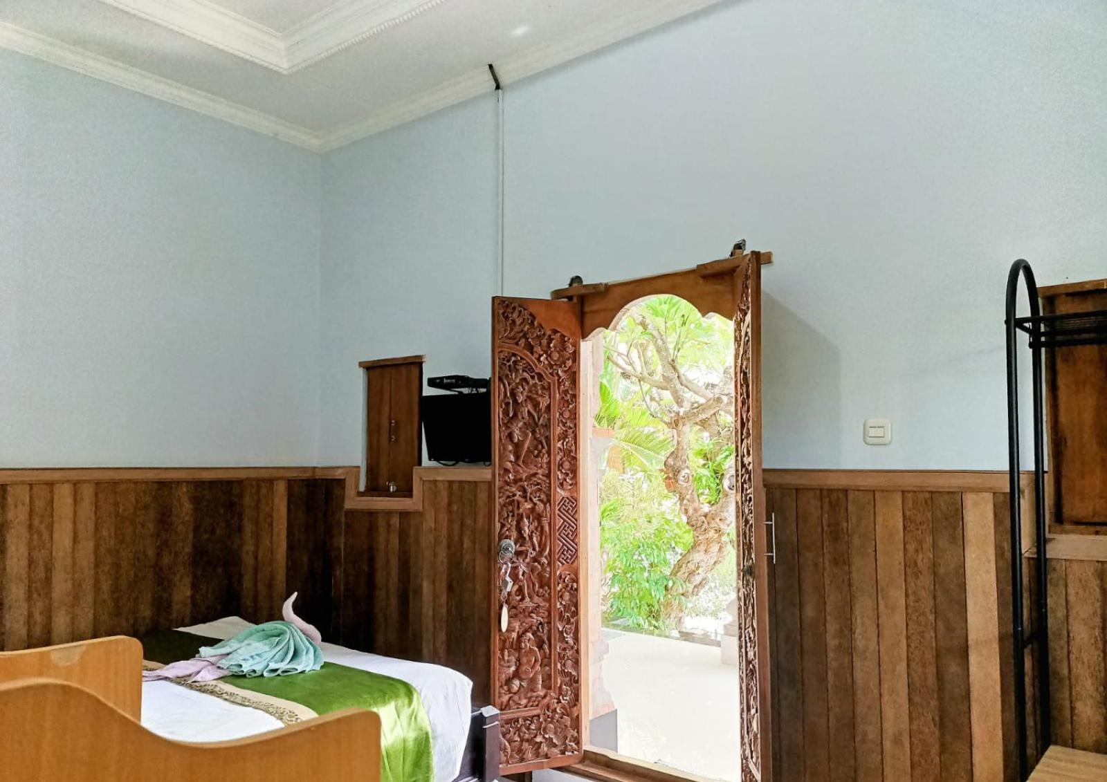 Green Palace Homestay Batununggul المظهر الخارجي الصورة