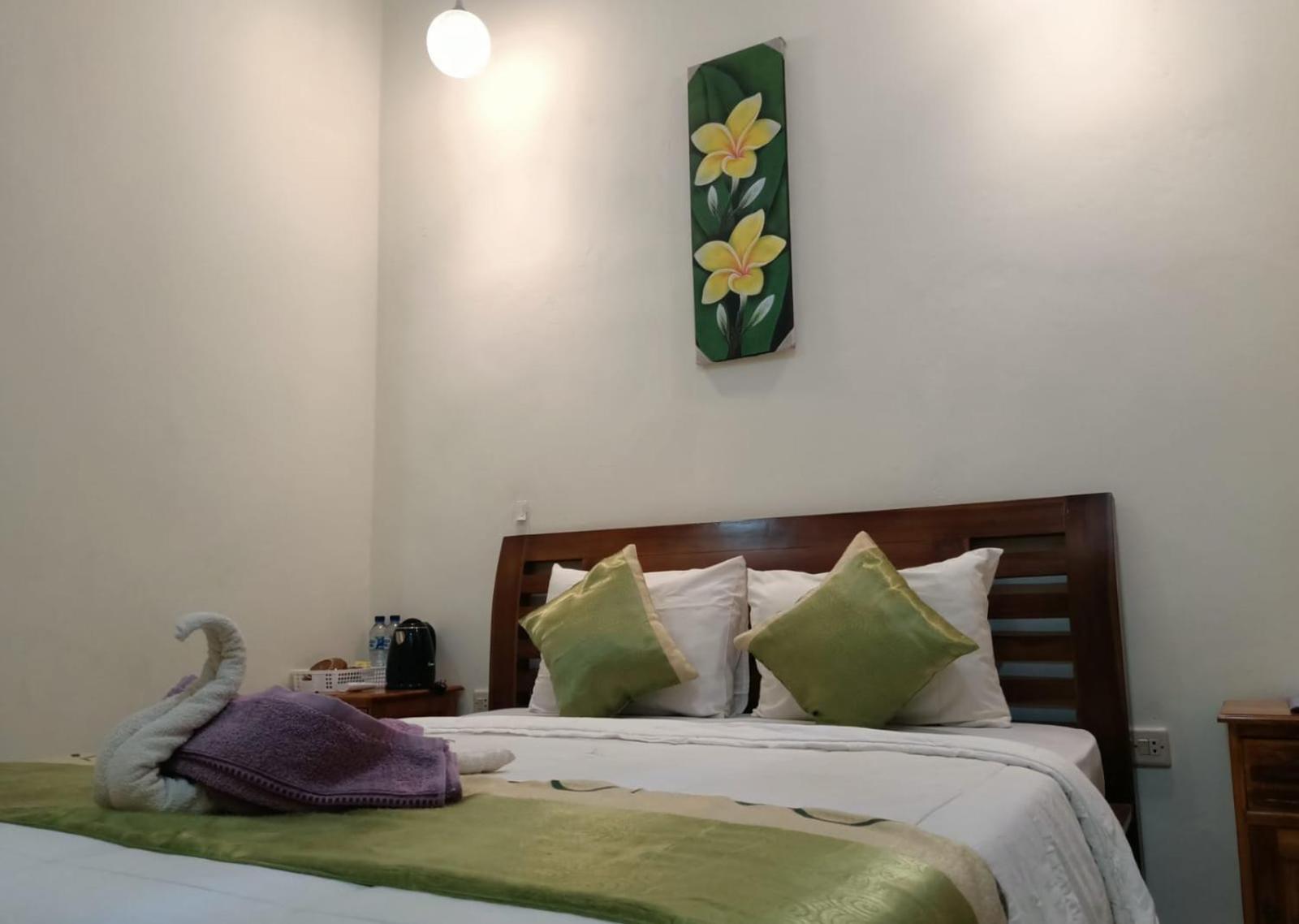 Green Palace Homestay Batununggul المظهر الخارجي الصورة