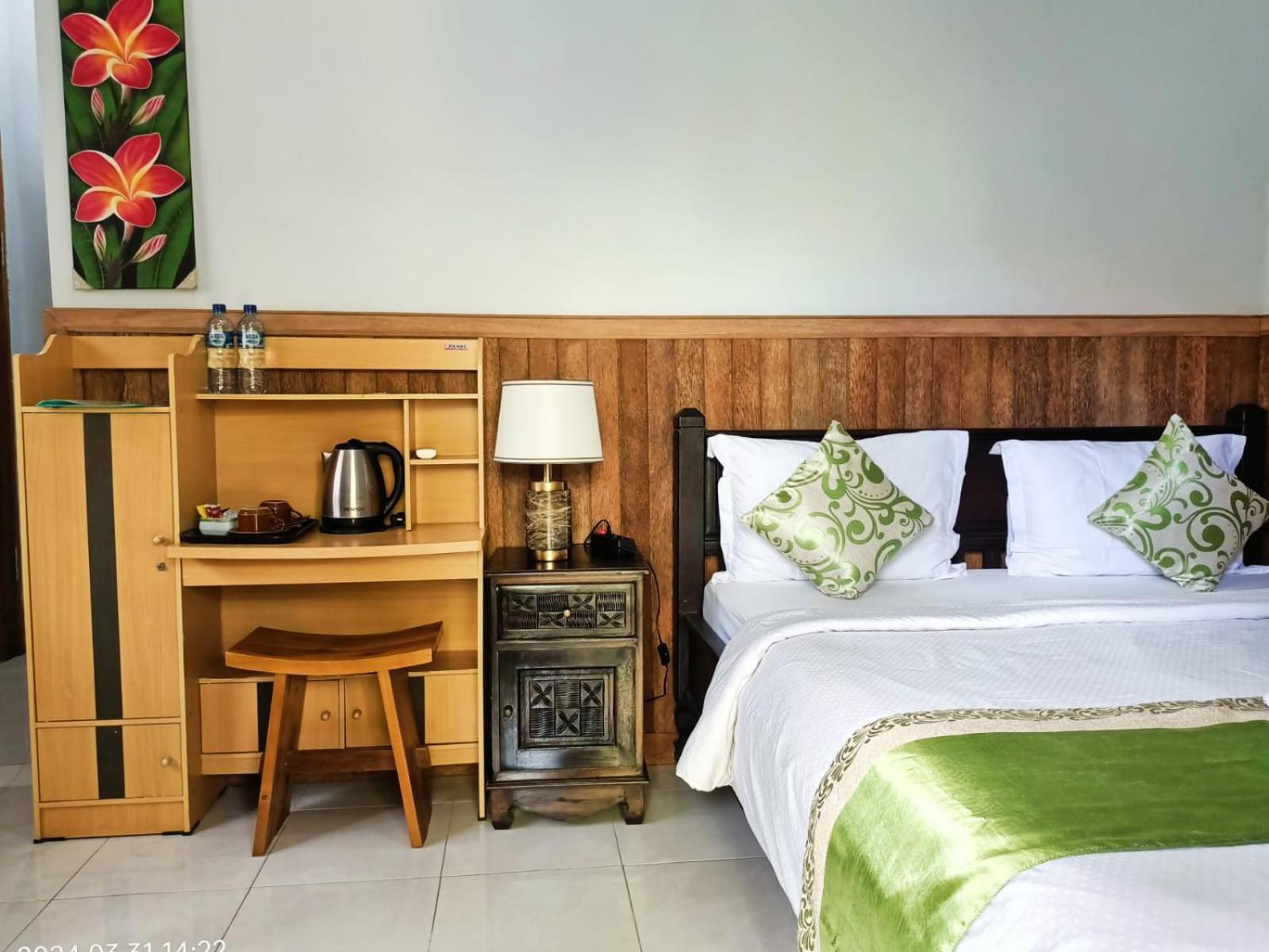 Green Palace Homestay Batununggul المظهر الخارجي الصورة