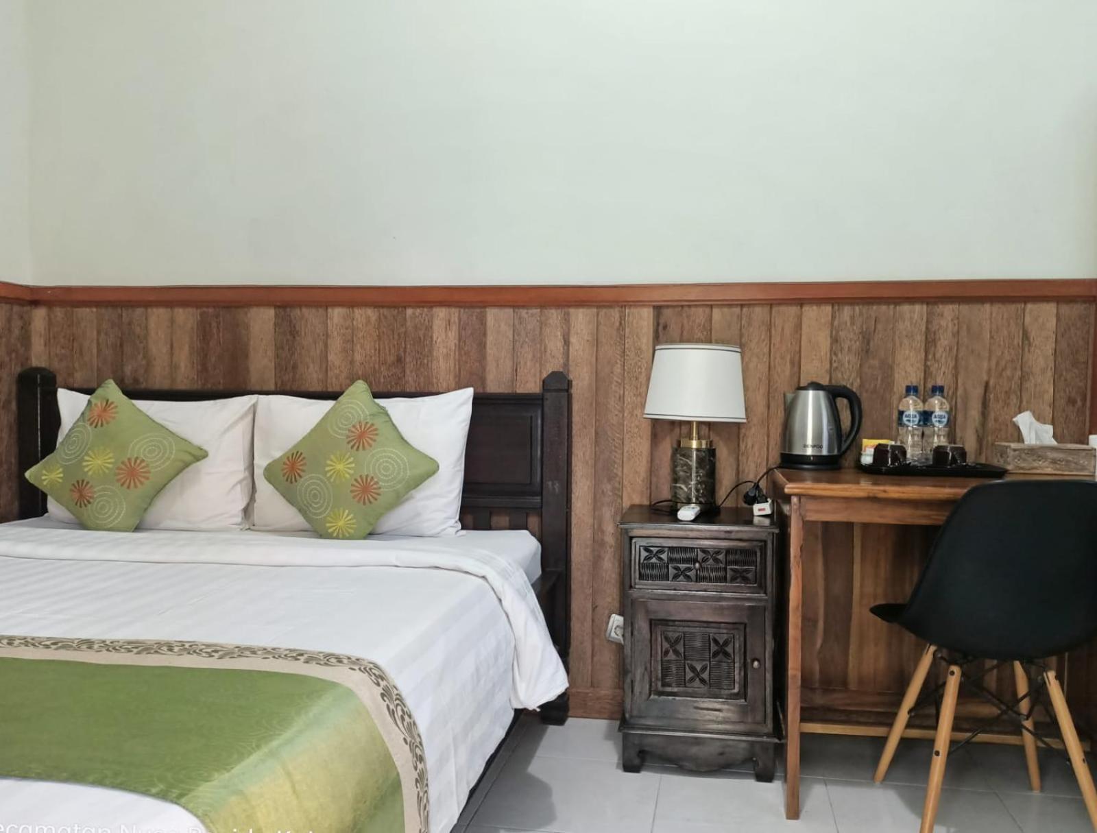 Green Palace Homestay Batununggul المظهر الخارجي الصورة